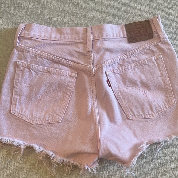 Levi’s denim shorts - Picture 2 of 2